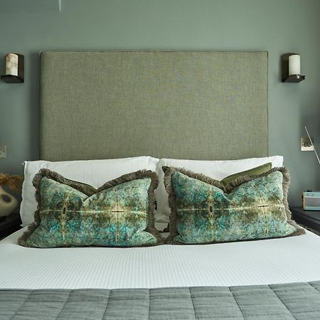 Отель The Grosvenor Arms Шефтсбери Экстерьер фото