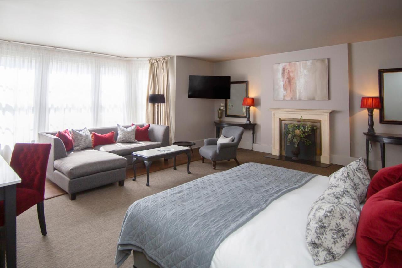 Отель The Grosvenor Arms Шефтсбери Экстерьер фото