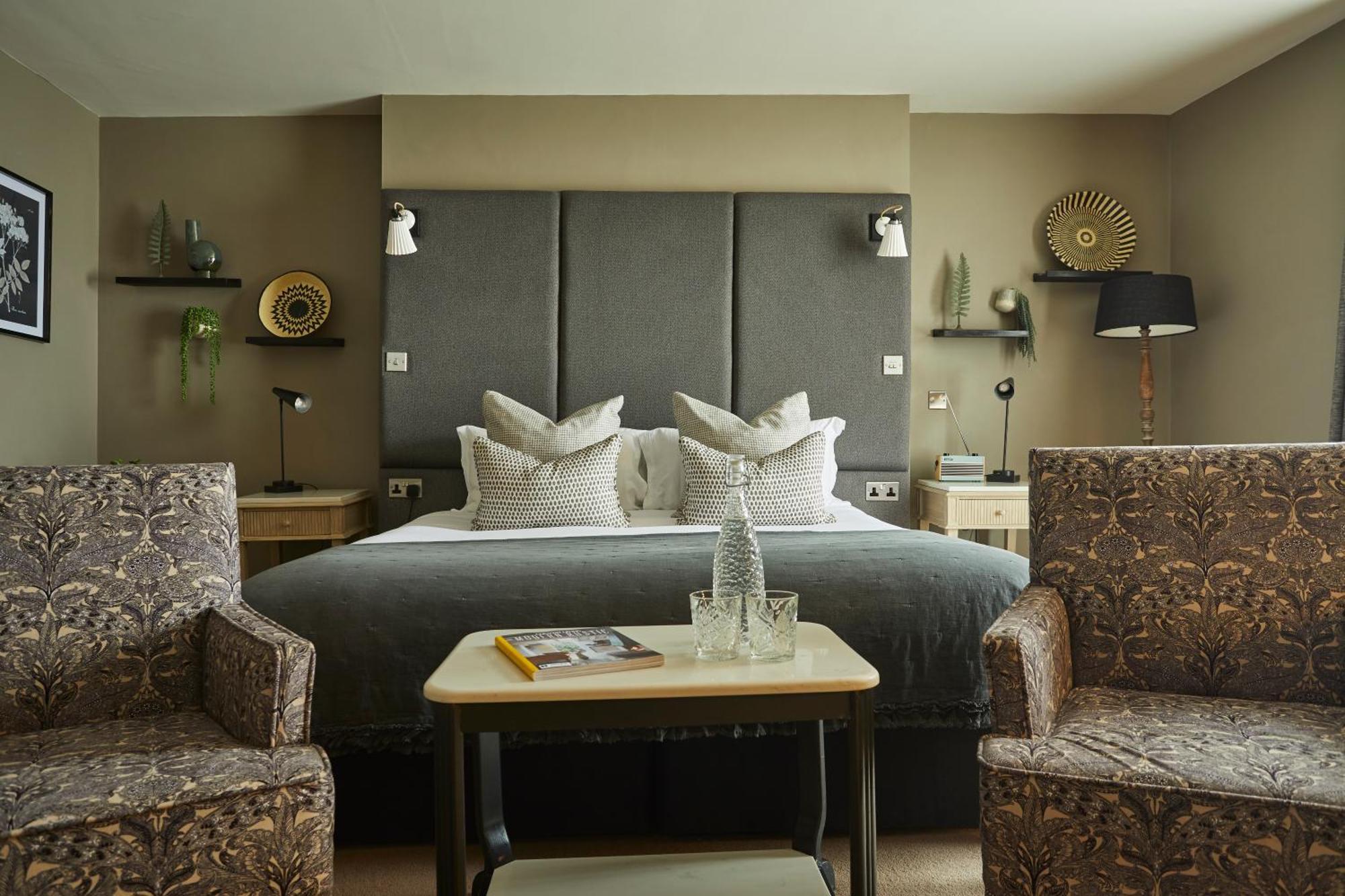 Отель The Grosvenor Arms Шефтсбери Экстерьер фото